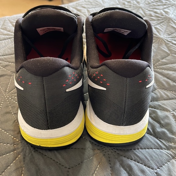 Nike Vomero 11 men’s size 12, 818099–005 - Picture 5 of 11